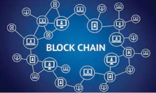 2023年加密货币开采回报率分析：现状与前景

加密货币, 开采回报率, 比特币, 以太坊/guanjianci

## 内容主体大纲

1. 引言
   - 加密货币的崛起与发展
   - 加密货币开采的基本概念

2. 加密货币开采的原理
   - 工作量证明（PoW）与权益证明（PoS）机制
   - 矿工的角色与开采过程

3. 影响开采回报率的因素
   - 电力成本
   - 硬件设备的性能
   - 加密货币的市场价值
   - 网络难度调整机制

4. 2023年主要加密货币的开采回报率
   - 比特币的开采成本与回报
   - 以太坊的开采情况
   - 其他主要加密货币的回报分析

5. 加密货币开采的风险与挑战
   - 市场波动带来的风险
   - 法规政策的影响
   - 技术风险与设备故障

6. 加密货币开采的未来趋势
   - 新兴挖矿技术
   - 可再生能源在开采中的应用
   - 顾客对开采环境影响的关注

7. 结论
   - 总结开采回报率现状
   - 对未来的展望

## 引言

近年来，加密货币的迅速崛起引起了全球范围内的广泛关注。作为五花八门的数字资产之一，比特币和以太坊等加密货币凭借其独特的技术背景和潜在的投资价值逐步走进了公众视野。与此相关，开采加密货币这一过程逐渐成为普通投资者和挖矿爱好者关注的重点。

本篇文章将对2023年的加密货币开采回报率进行深入分析，帮助读者更好地理解这一领域的现状与未来发展趋势。

## 加密货币开采的原理

### 工作量证明（PoW）与权益证明（PoS）机制

加密货币的开采主要依赖于两种机制：工作量证明（PoW）和权益证明（PoS）。工作量证明是比特币等主流加密货币所采用的机制，其核心思想是通过计算机计算能力解决复杂的数学问题，完成数据块的验证。相比之下，以太坊已经计划转换到权益证明机制，用户可以根据他们持有的以太坊数量来获得奖励。

### 矿工的角色与开采过程

矿工在加密货币网络中担任着重要角色，他们负责验证交易、确保网络的安全。开采过程不仅涉及到大量的计算能力，还需要一定的技术知识。在开采的过程中，矿工需不断对所获得的加密货币进行评估，根据市场形势调整开采策略。

## 影响开采回报率的因素

### 电力成本

电力成本是影响加密货币开采回报率的关键因素之一。开采所需的高性能计算机在长时间运行中会消耗大量电能，不同地区的电价差异直接影响了矿工的收益。因此，选择电费较低的地区进行开采，能够有效提高回报率。

### 硬件设备的性能

在加密货币的开采中，矿工所使用的硬件性能直接决定了其开采效率和收益速度。高性能的ASIC矿机通常具备更高的算力，能够更快地完成复杂的计算任务，从而提升回报率。

### 加密货币的市场价值

开采回报的另一个重要因素是加密货币的市场价值。当加密货币的价格上涨时，矿工所获得的收益也随之增加。因此，矿工在决定是否进行开采时，市场价格的走势至关重要。

### 网络难度调整机制

为确保加密货币网络的稳定，绝大多数加密货币采用网络难度调整机制。该机制会根据网络上矿工的数量和算力变化，定期调整开采难度。难度的增加通常意味着矿工的开采成本上升，因此会对回报率产生直接影响。

## 2023年主要加密货币的开采回报率

### 比特币的开采成本与回报

作为最早出现的加密货币，比特币的开采回报率通常受到较大关注。2023年，比特币的市场价波动较大，部分矿工仍旧能够维持较高的回报，尤其是当电力成本较低时。然而，由于开采难度的增加，许多小型矿工面临去中心化的风险。

### 以太坊的开采情况

以太坊从PoW转向PoS的过程中，导致了开采方式的根本变化。尽管以太坊开采回报减少，但通过质押的方式，用户也能获得一定的回报。对长期持有者而言，这依旧是一个不错的选择。

### 其他主要加密货币的回报分析

除了比特币和以太坊，市场上还有许多其他加密货币，比如莱特币、狗狗币等也吸引了大量的矿工。根据市场需求和价格波动，这些币种的开采回报情况各有千秋。矿工需要根据市场趋势灵活调整开采策略。

## 加密货币开采的风险与挑战

### 市场波动带来的风险

加密货币市场以其高波动性著称。这种波动直接影响到矿工的收益和整体开采回报率。当市场价格下跌时，尽管开采成本不变，矿工可能陷入亏损。及时评估市场趋势和灵活调整策略是重要的风险管理方式。

### 法规政策的影响

随着加密货币市场的发展，各国对加密货币的监管政策不断变化，这也对开采回报产生了影响。一些国家对加密货币的持有和交易实施严苛的法规，导致矿工的收益受到限制。矿工在选择国家和地区进行开采时需关注当地政策。

### 技术风险与设备故障

技术风险是每位矿工都必须面对的现实。设备故障、网络中断等技术问题不仅会影响开采的连续性，还可能导致收益的下降。因此，矿工需要定期维护设备，确保其正常运行。

## 加密货币开采的未来趋势

### 新兴挖矿技术

随着技术的发展，新的挖矿技术不断涌现，比如云挖矿和移动挖矿等。这些新兴技术能够让更多人参与到加密货币开采中来，同时降低了入门的门槛。

### 可再生能源在开采中的应用

越来越多的矿工开始关注可再生能源的使用，以减少电力成本，同时也使得开采过程更加环保。利用太阳能、风能等可再生能源进行开采，有望提升整体的回报率，并减轻对环境的影响。

### 顾客对开采环境影响的关注

随着社会对于环保意识的提高，加密货币开采对环境的影响开始受到关注。一些矿工开始转向采用可持续发展方式进行开采，努力在实现盈利的同时，减少对地球的破坏。

## 结论

通过对2023年加密货币开采回报率的分析，我们可以看到，这一领域正在快速演变，既有机遇也有挑战。从电力成本、设备性能、市场价格，乃至技术风险和政策环境，各个因素都密切影响着开采收益。对于投资者来说，深入了解这些因素，灵活应对市场变化，将是赢得竞争的关键。

## 相关问题与介绍

### 问题1：加密货币开采与投资收益的对比如何？

### 问题2：怎样选择适合的挖矿硬件？

### 问题3：全球有哪些国家对加密货币挖矿友好？

### 问题4：矿池（Mining Pool）对开采回报有何影响？

### 问题5：应该怎样评估开采的总成本？

### 问题6：如果不想自己挖矿，还有哪些方式参与加密货币投资？

由于字数限制，以上问题将在后续内容中逐一详细介绍。